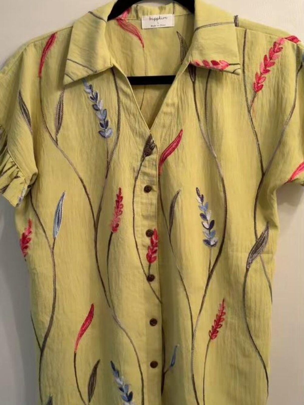 SAPPHIRE Chartreuse Yellow Embroidered Botanical Button Down Blouse Top L